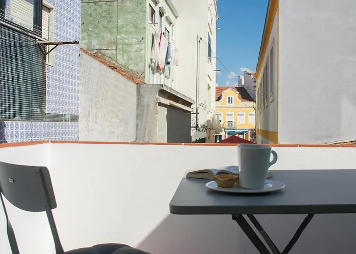 Cantinho Dos Artistas קלדס דה ריינה